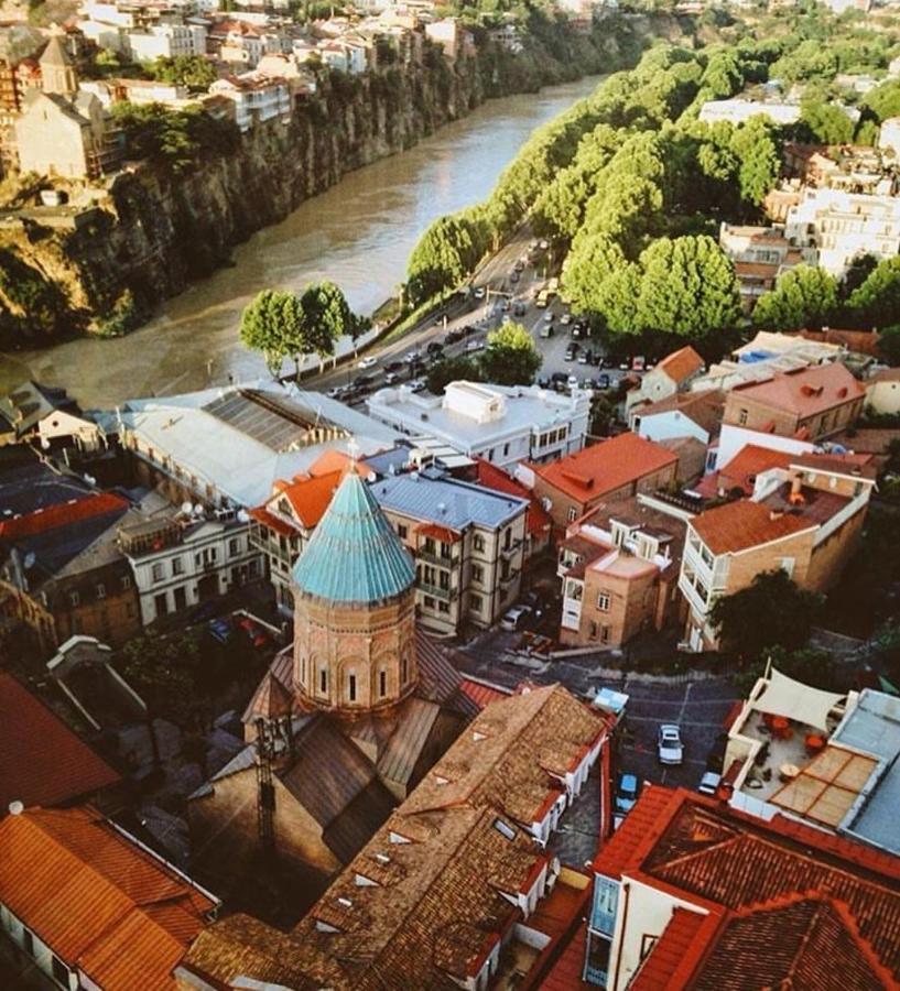 Готель Q&B House Тбілісі Екстер'єр фото