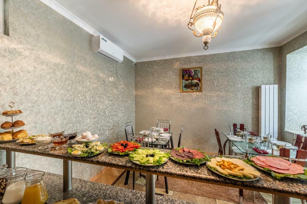 Готель Q&B House Тбілісі Екстер'єр фото