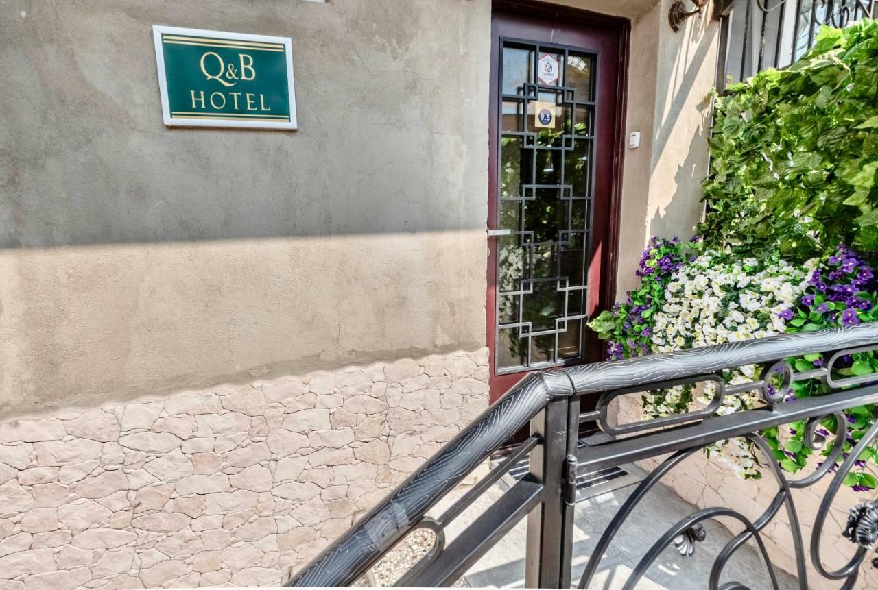 Готель Q&B House Тбілісі Екстер'єр фото