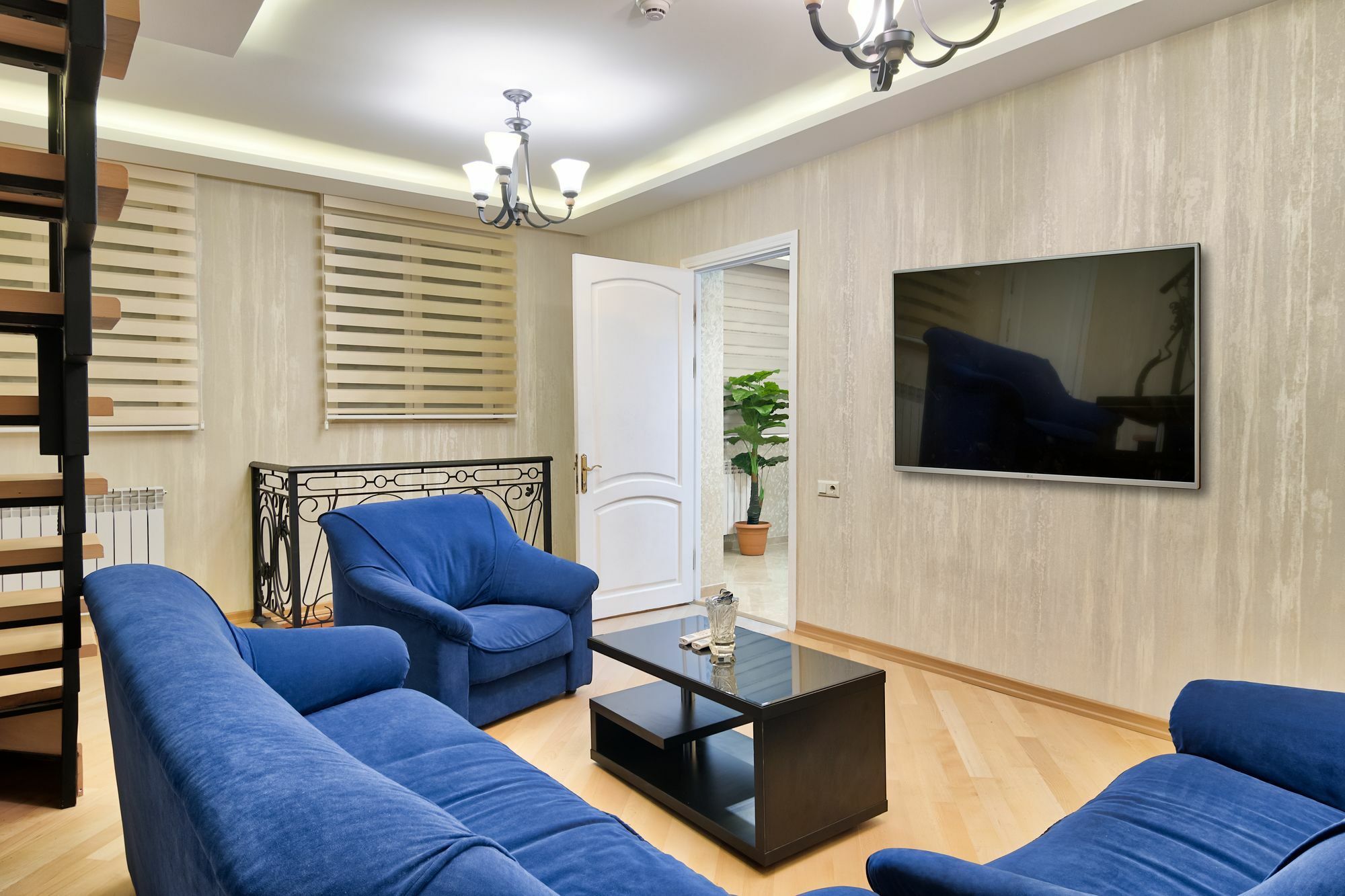 Готель Q&B House Тбілісі Екстер'єр фото