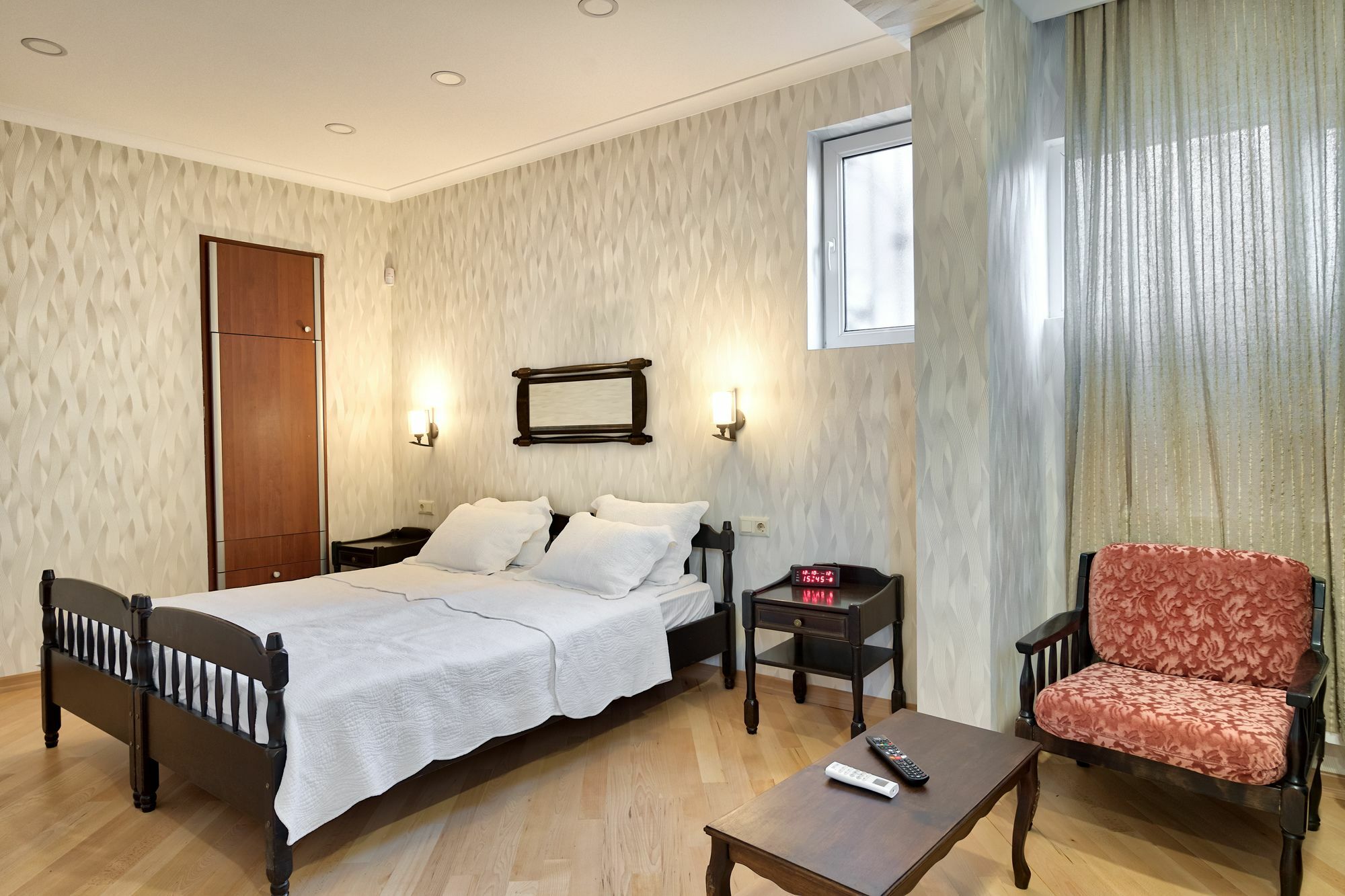Готель Q&B House Тбілісі Екстер'єр фото